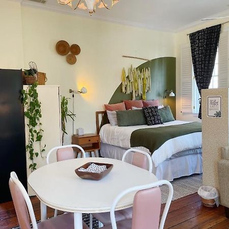 Charming 1885 Parlor Loft Downtown Savannah Stay エクステリア 写真